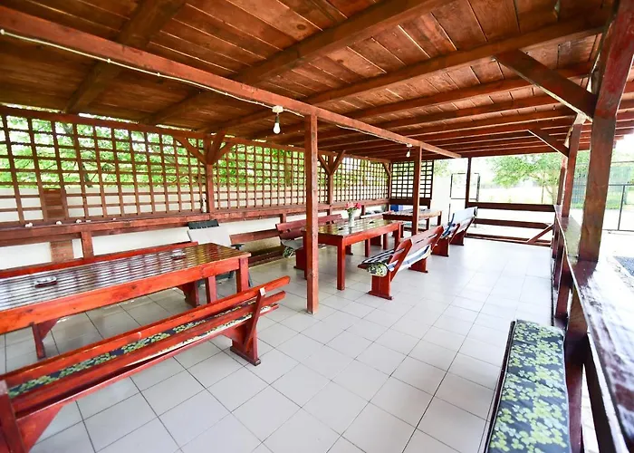 Maya 3* Вама-Веке