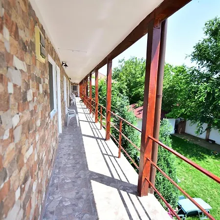 Guest house Maya