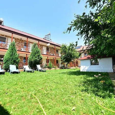 ゲストハウス Maya